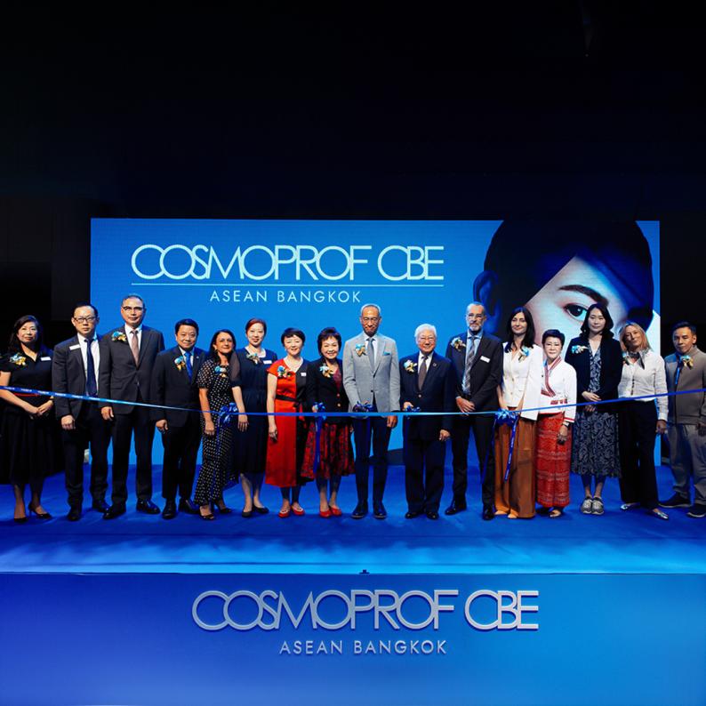 ZQ-II โดดเด่นที่ COSMOPROF CBE ASEAN: นวัตกรรมโซลูชั่นด้านความงามและการขยายตลาดทั่วโลก